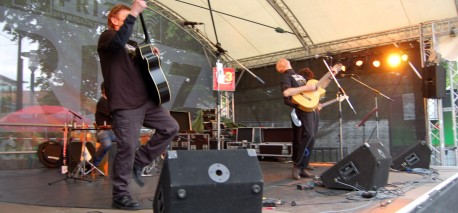 Schlossgrabenfest 2013 – MichelAngelou Acoustic Quartett
